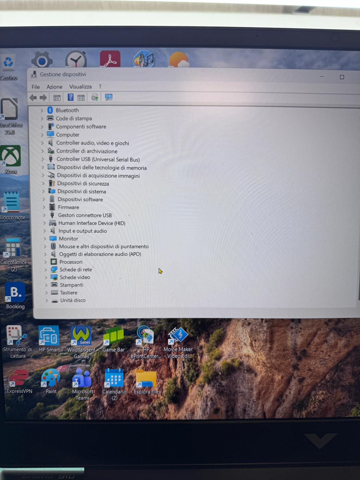 Gestione Dispositivi Windows HP Victus - webcam non rilevata prima della riparazione