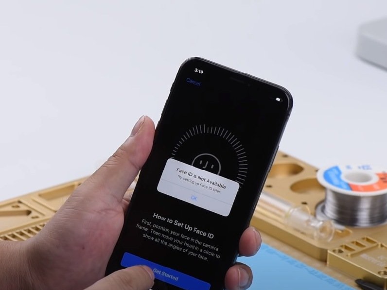 Errore Face ID non disponibile iPhone messaggio schermo diagnosi riparazione GioLab Assemini